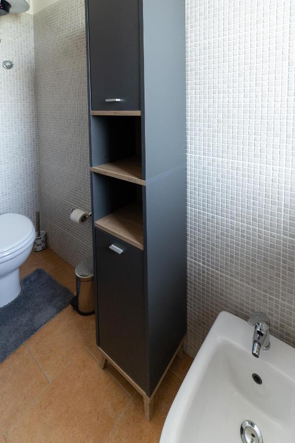 Casa Al Vicolo 99 Apartment Бирги Веки Екстериор снимка